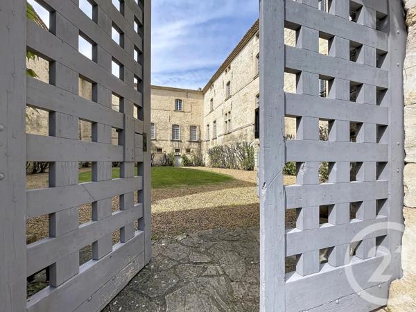 Appartement F4 à vendre  4 pièces - 120 m 2   LAUDUN L ARDOISE  - 30