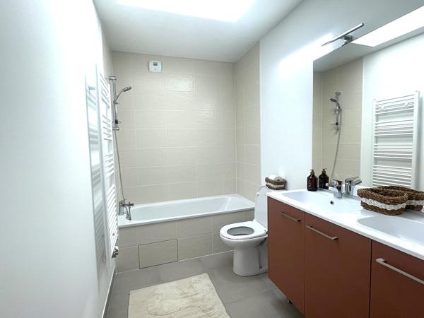 Appartement 5 pièce(s) 84 m2