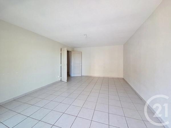 Appartement F3 à vendre  3 pièces - 64,50 m 2   SETE  - 34