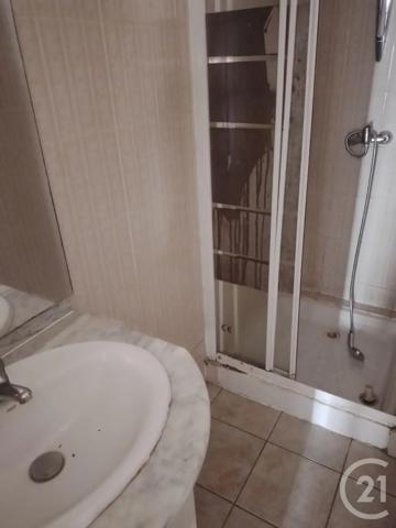 Appartement F4 à vendre  4 pièces - 79,16 m 2   AMELIE LES BAINS PALALDA  - 66