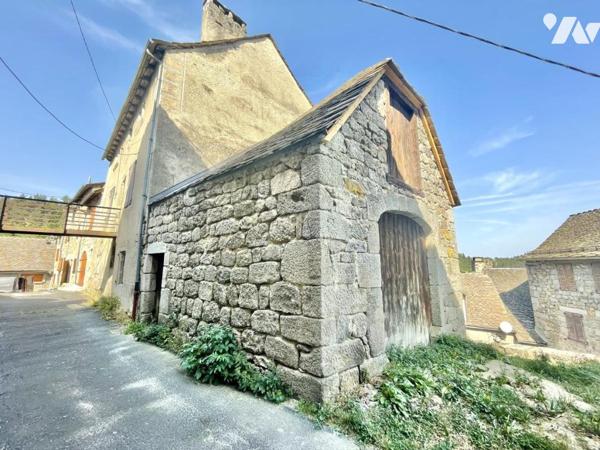 A VENDRE BATIMENT EN PIERRE A SERVERETTE