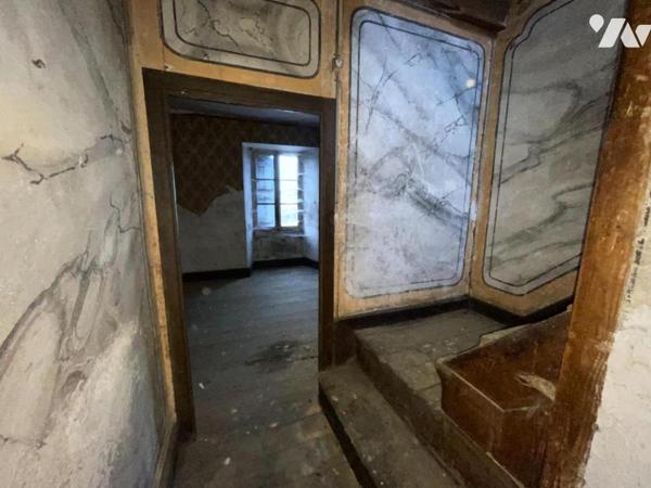A VENDRE BATIMENT EN PIERRE A SERVERETTE