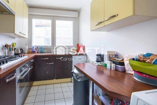 Appartement de 2002, 4 pièces, 79m² à Colombe