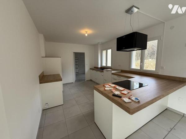 45200 AMILLY VILLA NEUVE 129M²