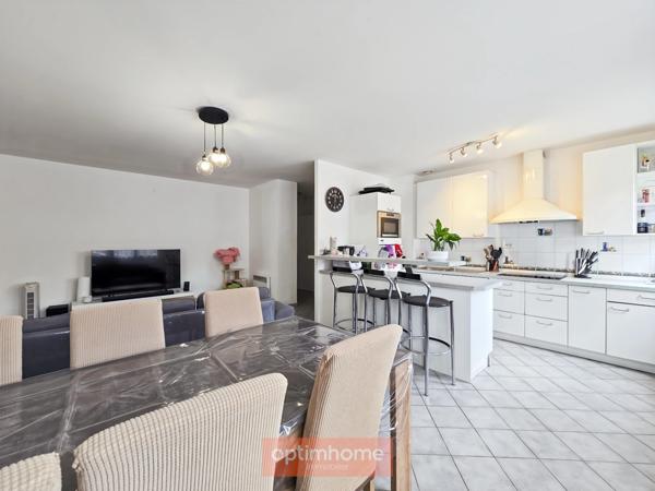 SPECIAL INVESTISSEUR APPART T4 + PARKING HYPER CENTRE - VENDU LOUE