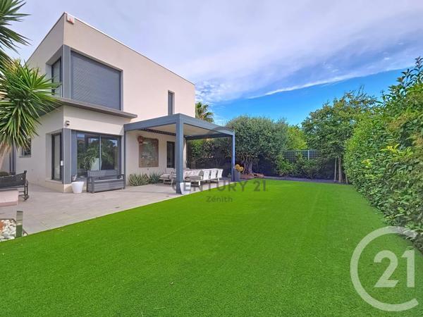 Maison à vendre  4 pièces - 180 m 2   TORREILLES  - 66