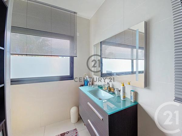 Maison à vendre  4 pièces - 180 m 2   TORREILLES  - 66