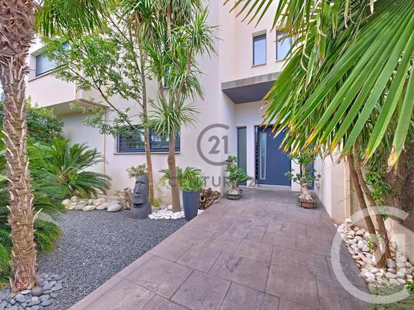 Maison à vendre  4 pièces - 180 m 2   TORREILLES  - 66