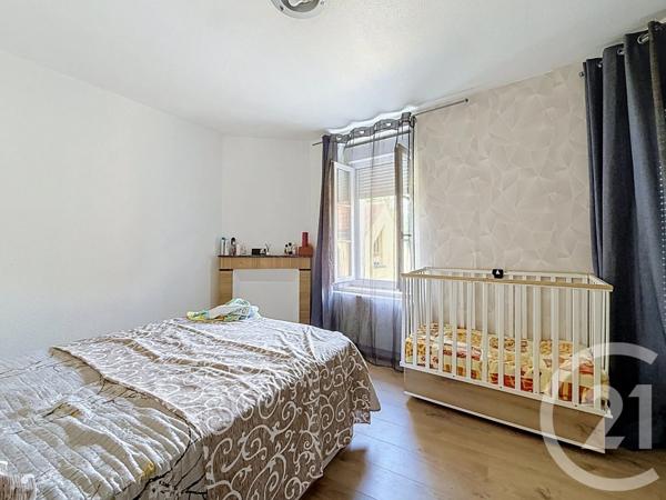 Maison à vendre  6 pièces - 96 m 2   ST POURCAIN SUR SIOULE  - 03