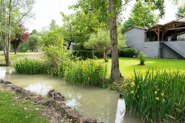 Très  belle bâtisse