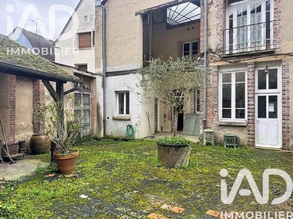 Maison à vendre 12 pièces 304 m² Château-Renard