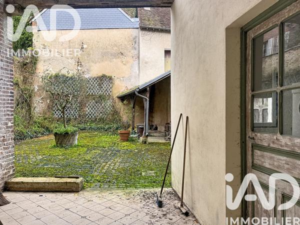 Maison à vendre 12 pièces 304 m² Château-Renard