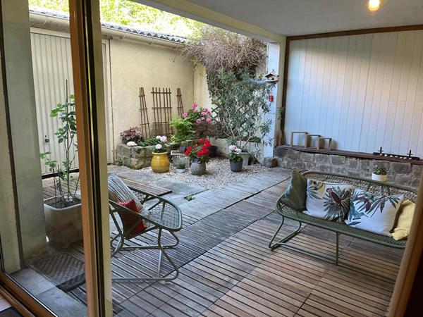 Grand Pavillon familial de 180 m² au calme - Vieux Saint-Maur 6 pièce(s) 5388 €/m²