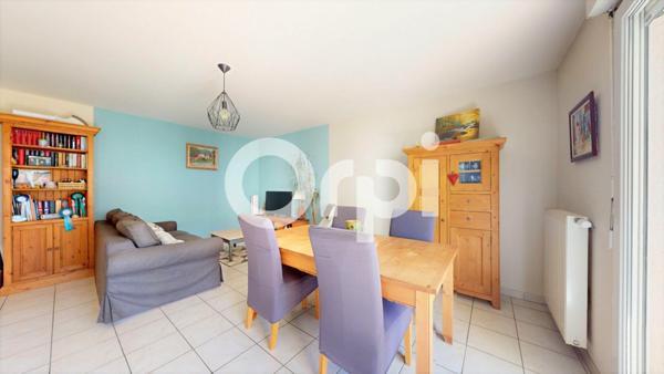 Appartement à vendre    3 pièces • 73 m2 Bron