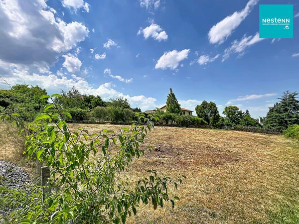Terrain à vendre de 1299 m² à Montbrison, exposition Sud, vue dégagée