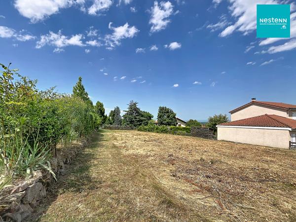 Terrain à vendre de 1299 m² à Montbrison, exposition Sud, vue dégagée