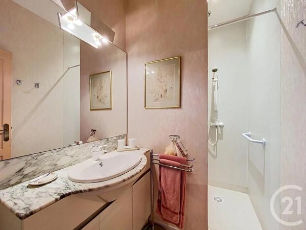 Maison à vendre  6 pièces - 398,89 m 2   LE PUY EN VELAY  - 43