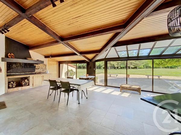Maison à vendre  6 pièces - 398,89 m 2   LE PUY EN VELAY  - 43