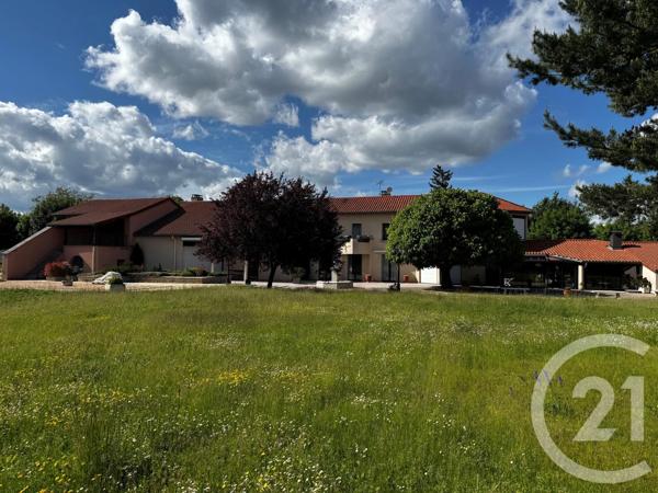 Maison à vendre  6 pièces - 398,89 m 2   LE PUY EN VELAY  - 43