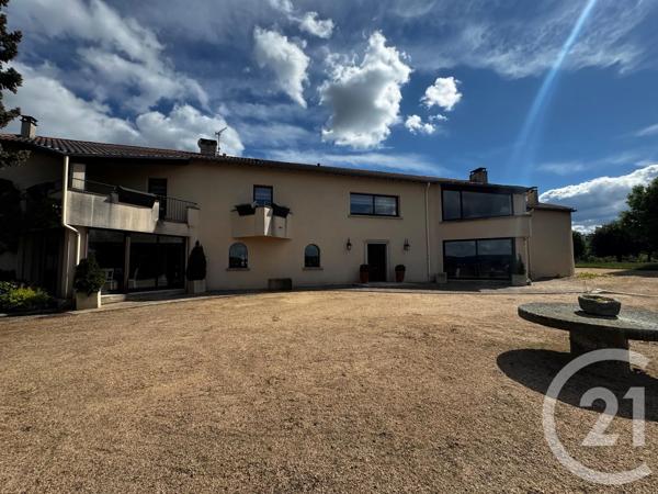 Maison à vendre  6 pièces - 398,89 m 2   LE PUY EN VELAY  - 43