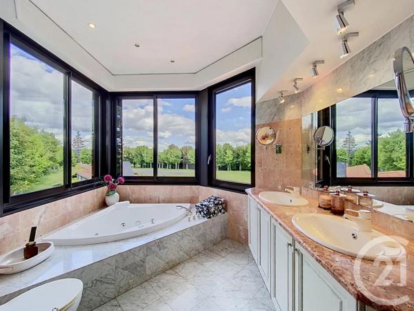 Maison à vendre  6 pièces - 398,89 m 2   LE PUY EN VELAY  - 43