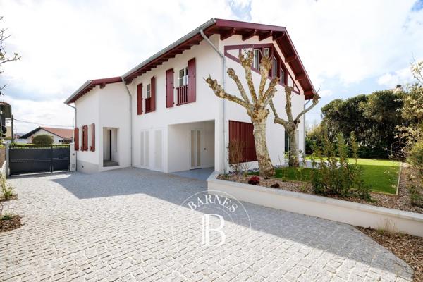 Biarritz, Maison 5 Chambres -  235 m² à vendre