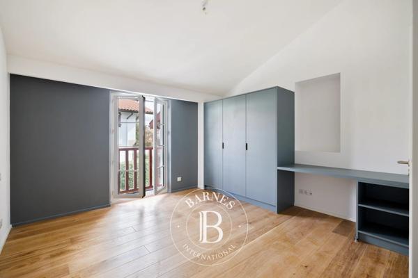 Biarritz, Maison 5 Chambres -  235 m² à vendre