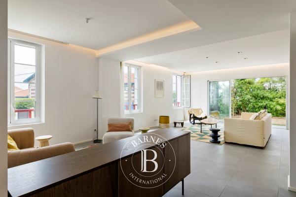 Biarritz, Maison 5 Chambres -  235 m² à vendre