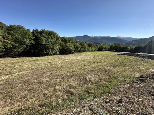 Vente Terrain 1123 m2 à La Mure-Argens
