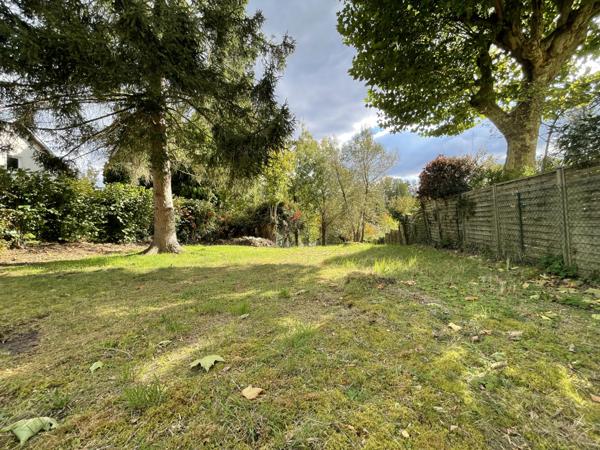 Compiègne (60200) Beau terrain constructible