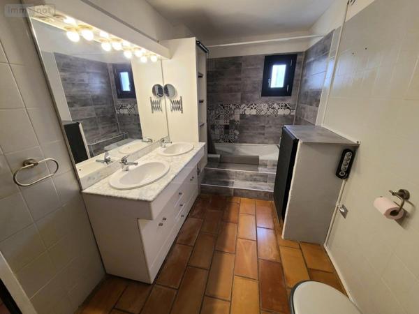 Maison à vendre à Pierrelatte dans la Drôme (26700), ref : 26060-741