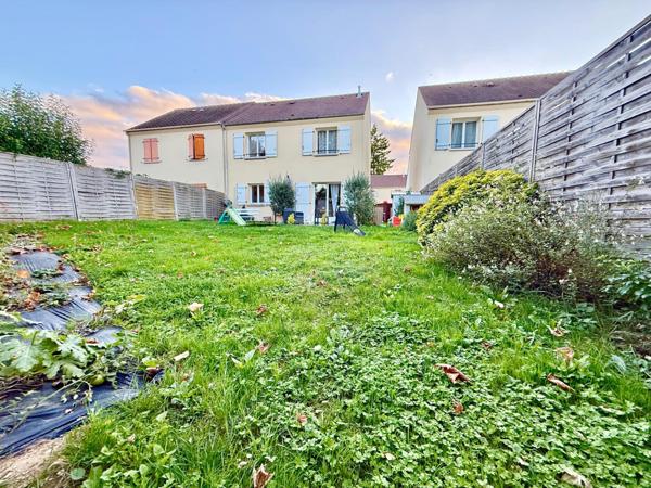 Maison à GUIGNES, 77390 - 5 pièces 85m²