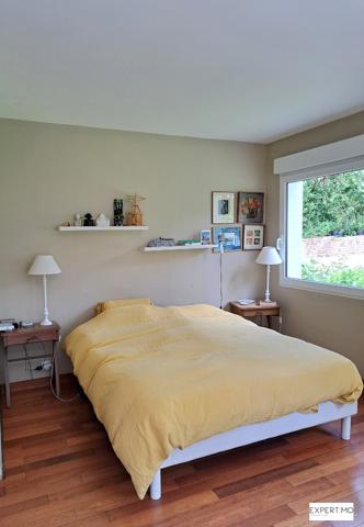 MAGNIFIQUE PROPRIETE DANS UN ECRIN DE VERDURE