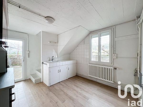 Maison 6 pièces de 115 m² à Aguessac (12520)