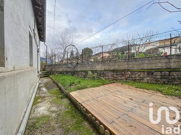 Maison 6 pièces de 115 m² à Aguessac (12520)