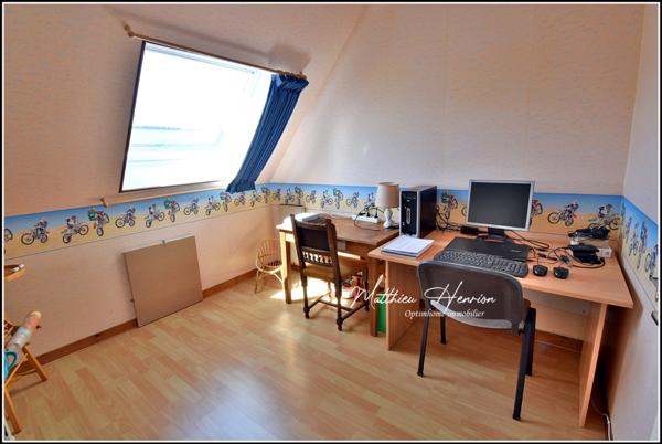 Commune prisée aux portes d’Évreux, en exclusivité, maison 5 chambres avec garage, DPE D