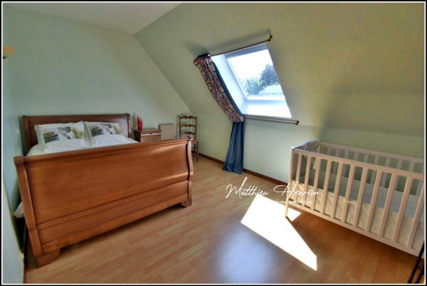 Commune prisée aux portes d’Évreux, en exclusivité, maison 5 chambres avec garage, DPE D