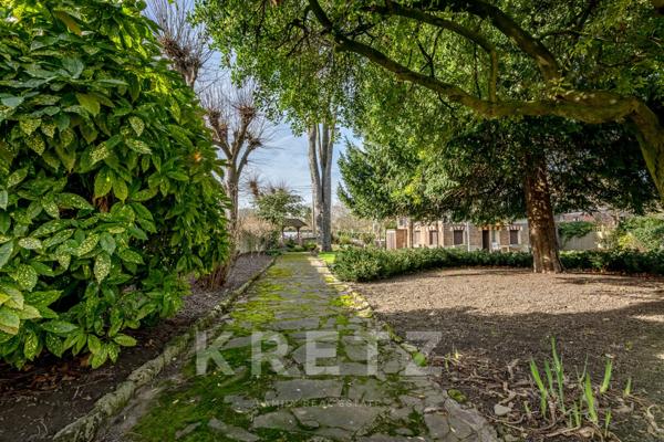 Propriété de style Anglo-Normande sur les bords de Marne