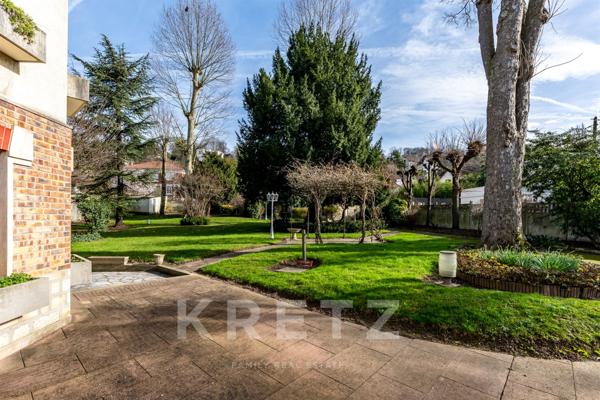 Propriété de style Anglo-Normande sur les bords de Marne