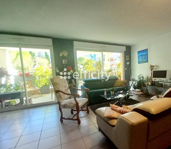 Appartement 3 pièces - 80 m² Exclusivité efficity