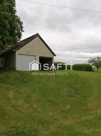 Longère a la campagne  dans un cadre idyllique