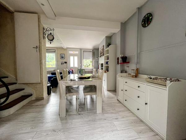 Maison Mitoyenne Lillebonne 5 pièce(s) 86 m2