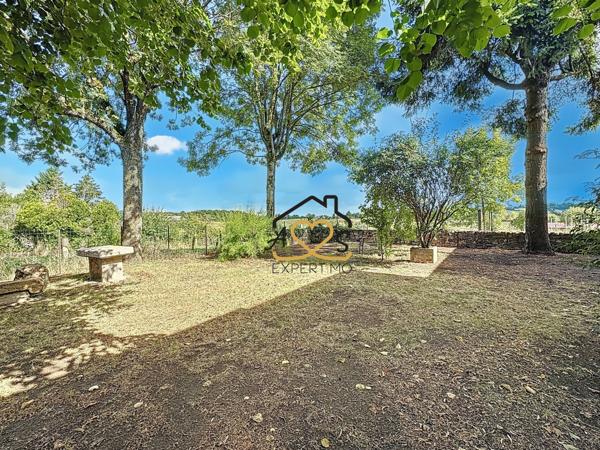 Trézioux (63520) Belle maison au calme à Trézioux