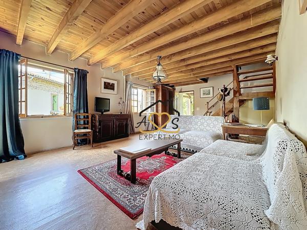 Trézioux (63520) Belle maison au calme à Trézioux