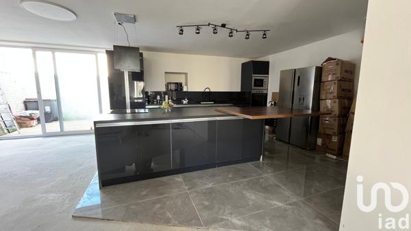 Maison à vendre 5 pièces 136 m² Saint-Hilaire-la-Palud