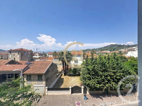 Appartement F2 + Cab à vendre  2 pièces - 28,93 m 2   CANNES LA BOCCA  - 06