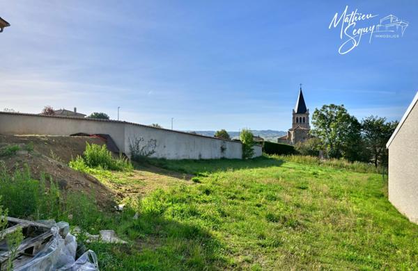 Terrain constructible dans un village convivial