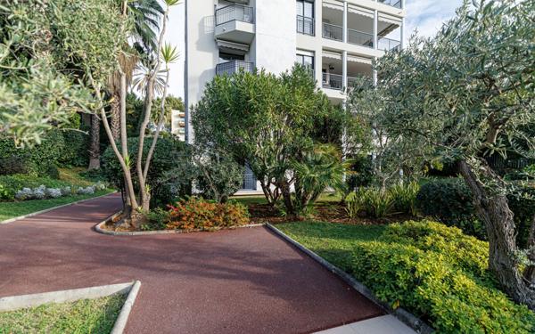 Appartement à vendre    3 pièces • 76,90 m2 Nice