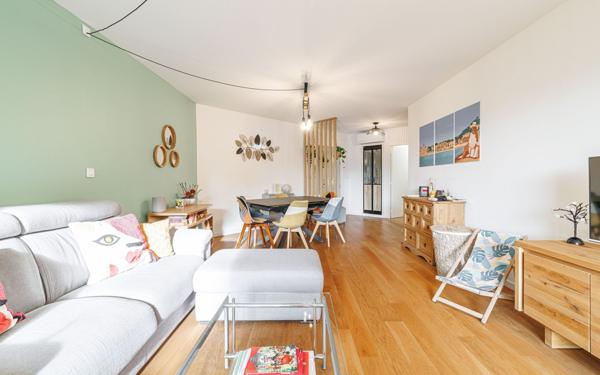 Appartement à vendre    3 pièces • 76,90 m2 Nice