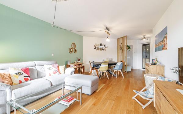 Appartement à vendre    3 pièces • 76,90 m2 Nice